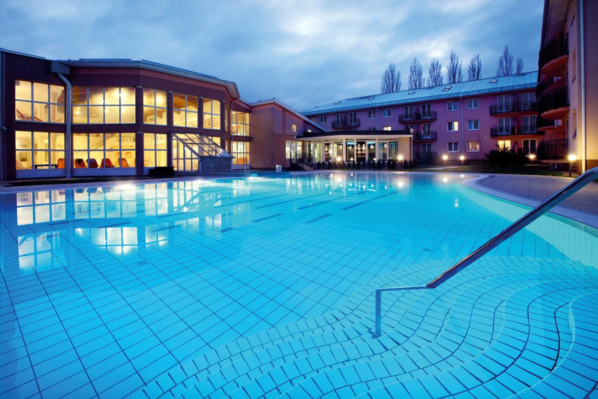 Hotel Europa Fit Hévíz Dış mekan fotoğraf