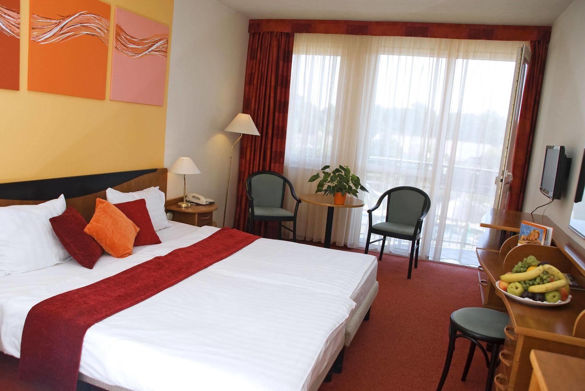 Hotel Europa Fit Hévíz Dış mekan fotoğraf